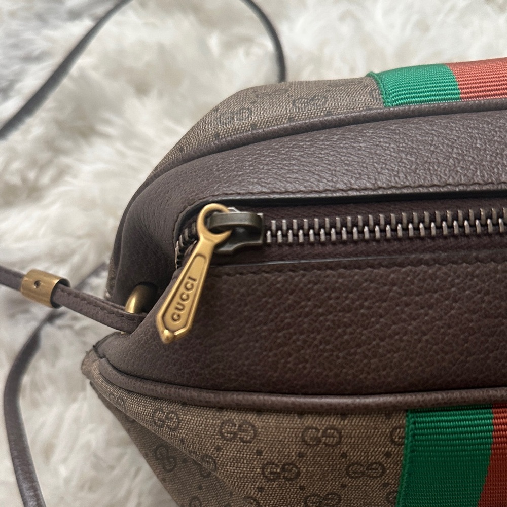 Gucci Brown Monogram Pouch with Green and Red Stripe and Gold Butterfly - Picture 3 of 4